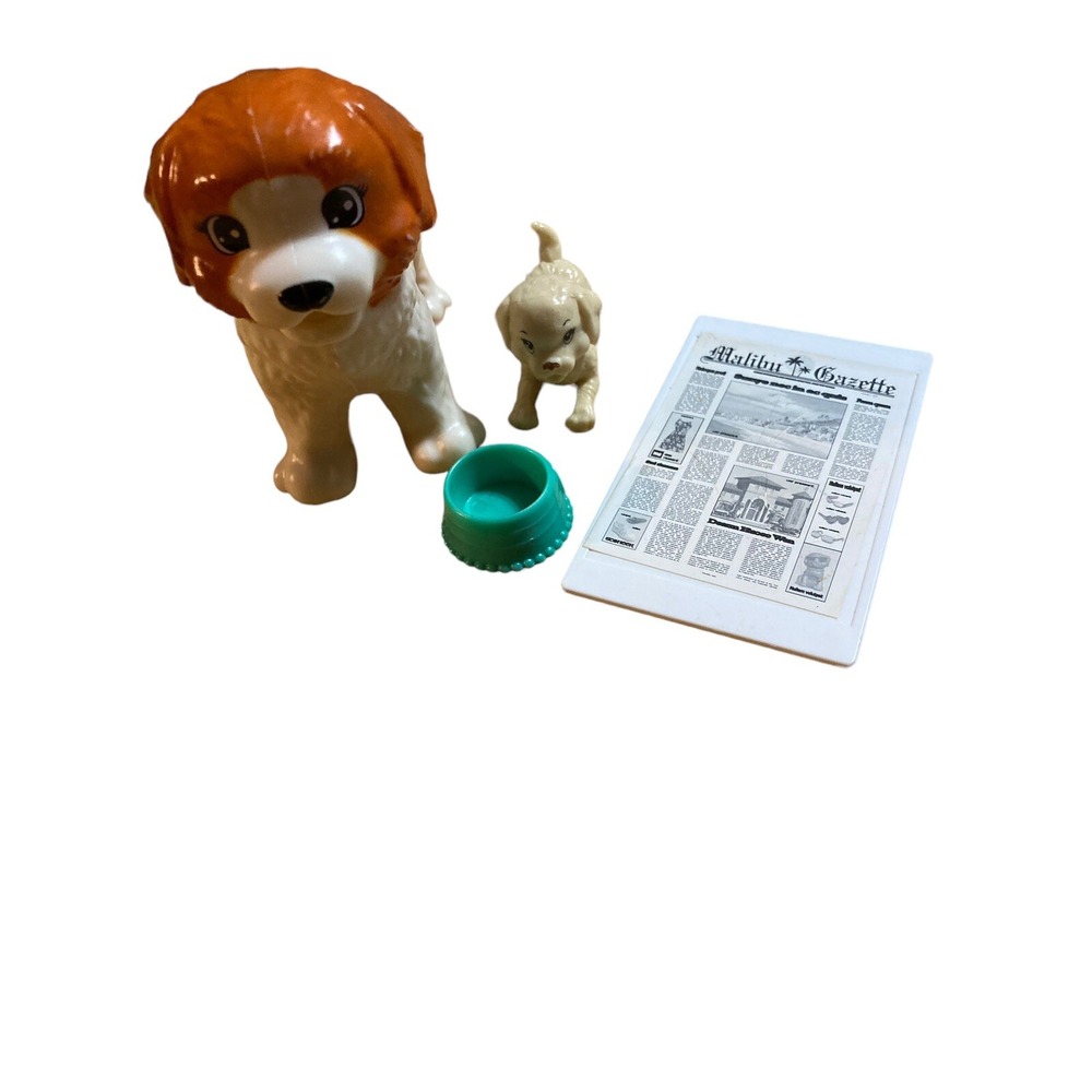 Mattel Barbie BROWN & WHITE DOG Puppy Figure Pees When Lift Leg Doggy Daycare